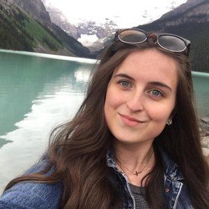 Meet your Posher, Danielle